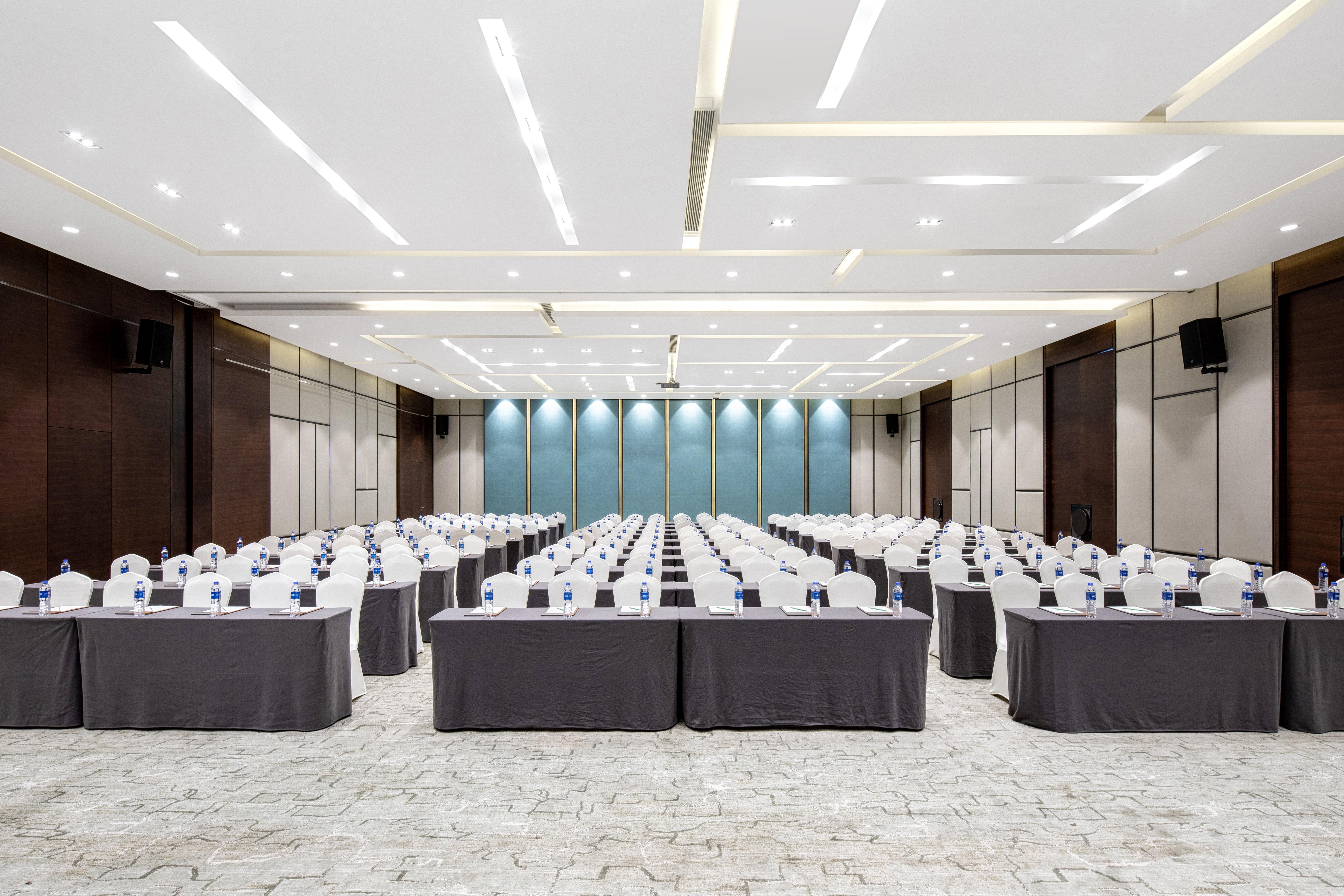Holiday Inn Baoji Central By Ihg Exterior foto