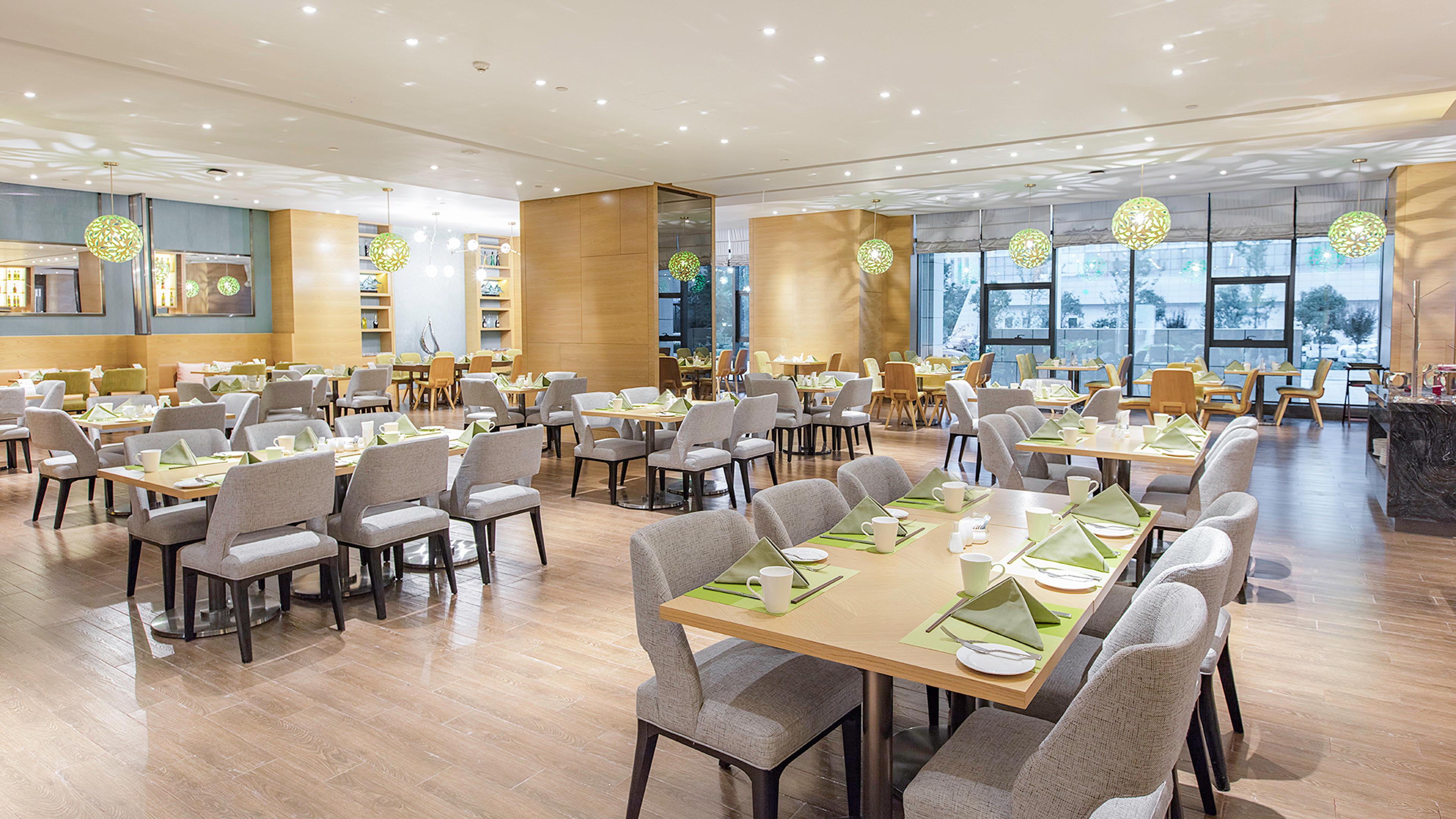 Holiday Inn Baoji Central By Ihg Exterior foto